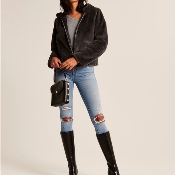 Abercrombie & Fitch Cozy Faux Fur Jacket with Hood - Picture 9 of 9
